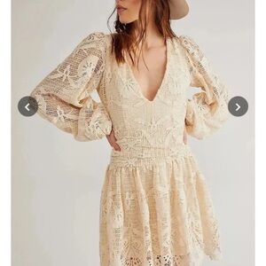 Jen's Pirate Booty x Free People Size S Cream Crochet Long Sleeve Dress